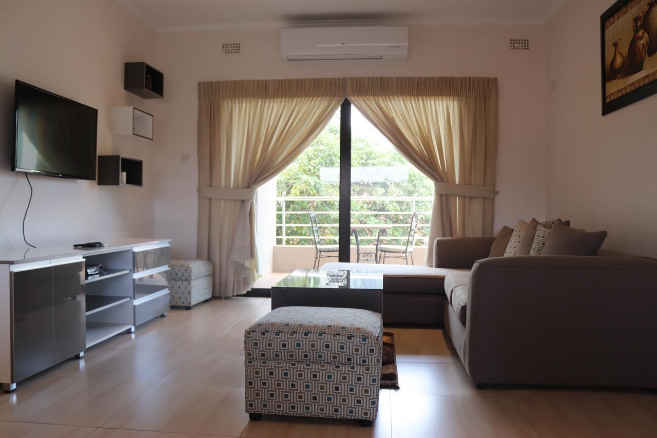 Amb Apartments ルサカ エクステリア 写真