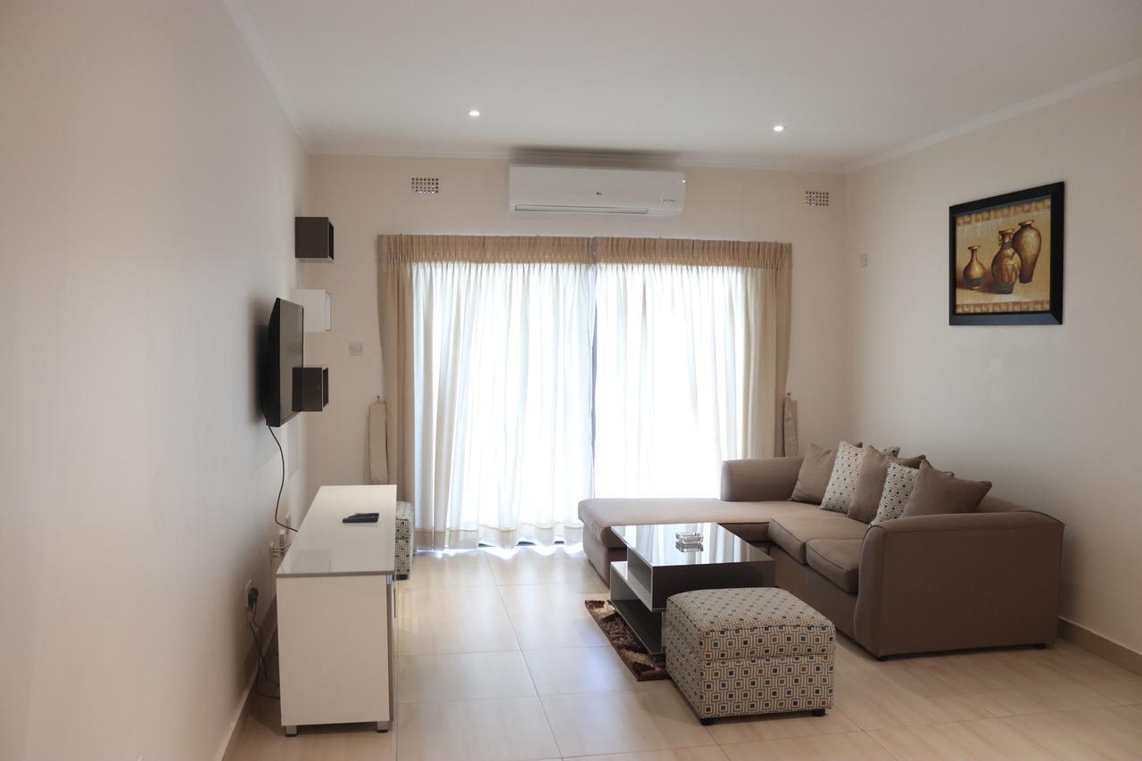 Amb Apartments ルサカ エクステリア 写真