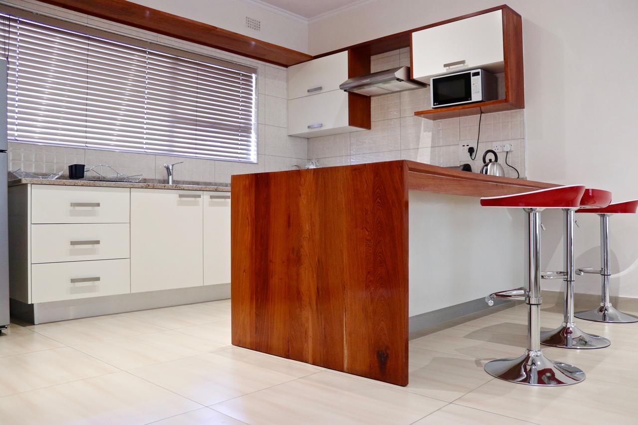 Amb Apartments ルサカ エクステリア 写真