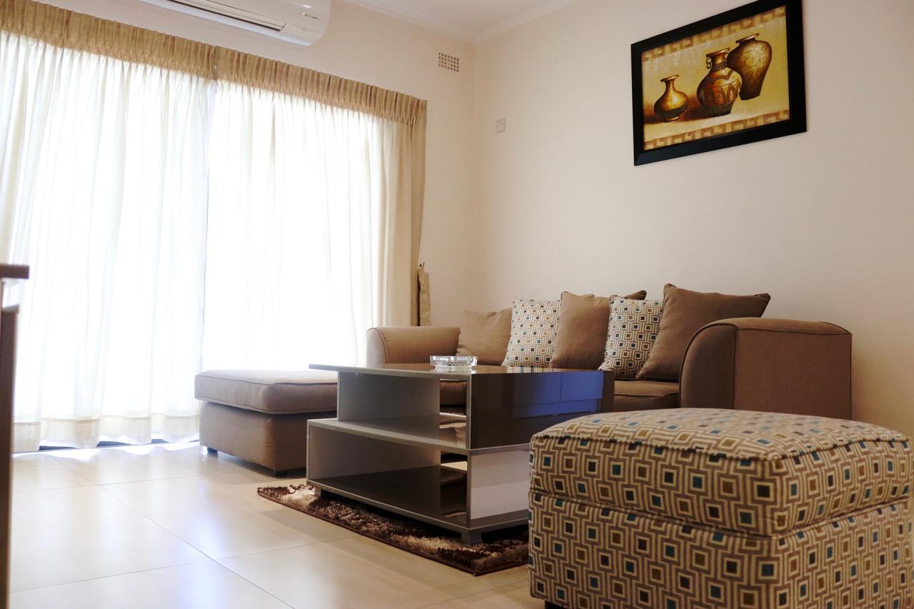 Amb Apartments ルサカ エクステリア 写真